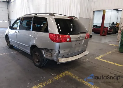 2006 Toyota Sienna Le z USA, uszkodzony, nr VIN 5TDZA23CX6S447575